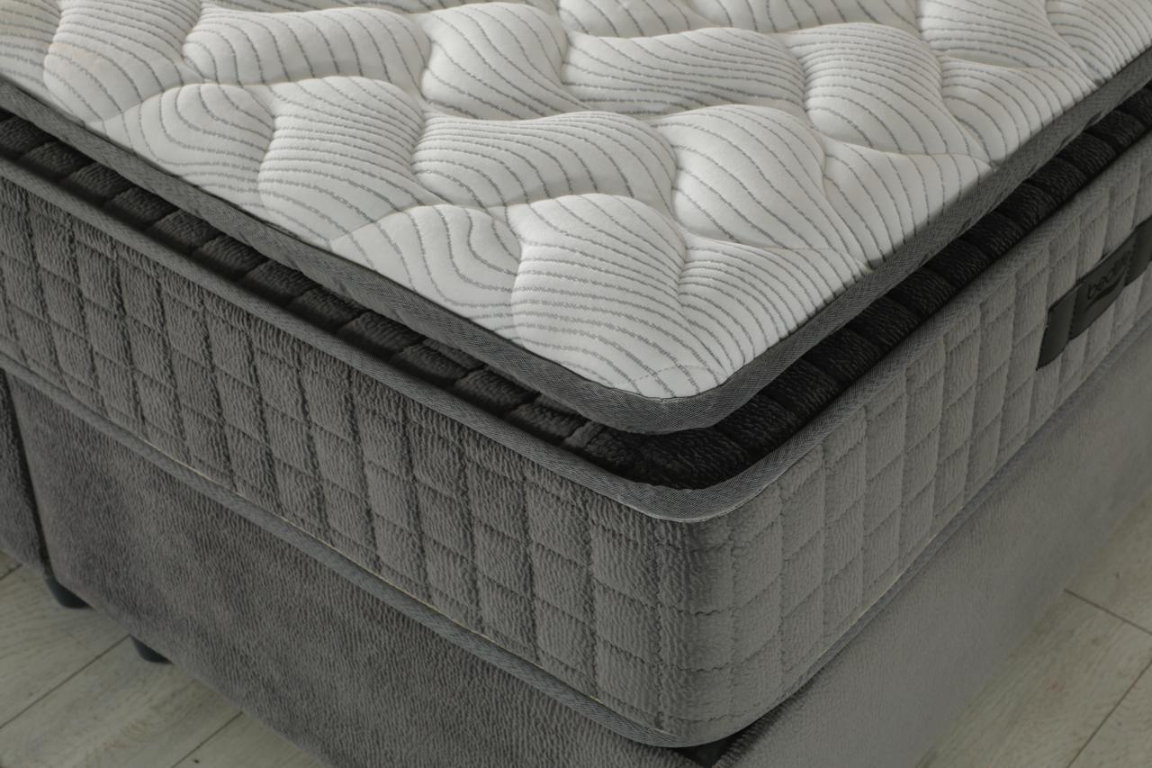 CAIRO Luxury Upholstered Bed Set – Light Gray Platform Bed with Modern Triple-Panel Headboard