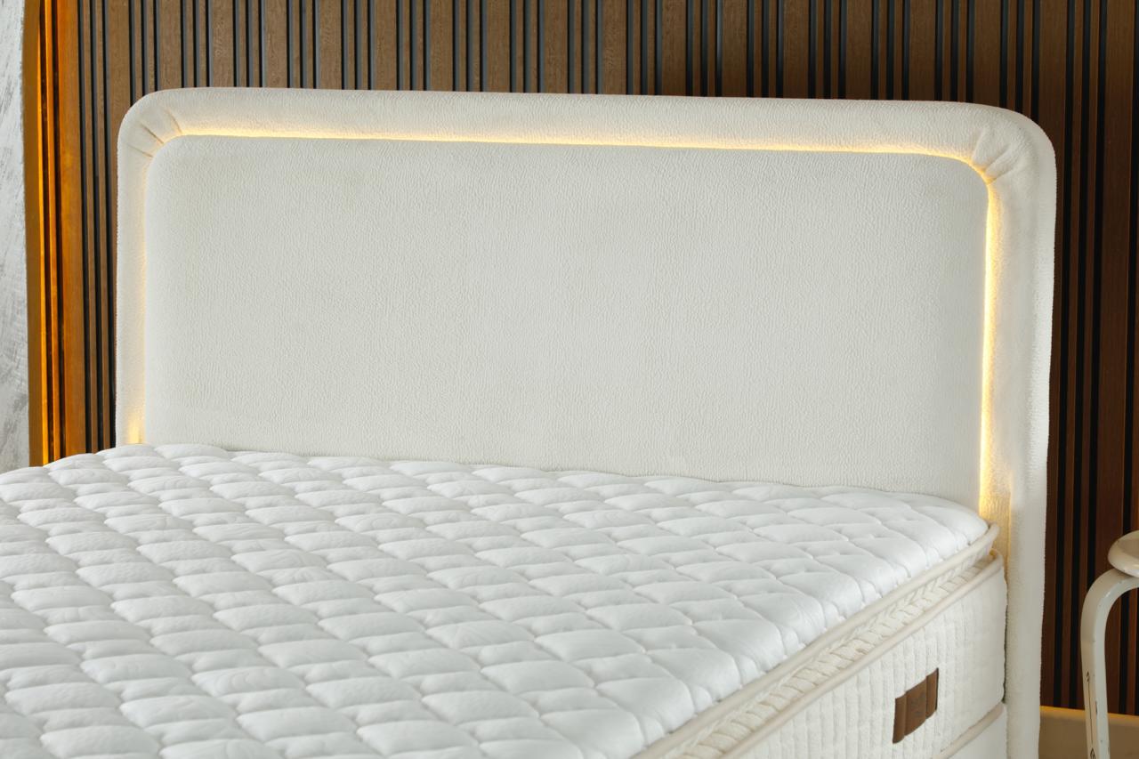 SAFIR Luxury Upholstered Bed Set – Modern Platform Bed in Off-White